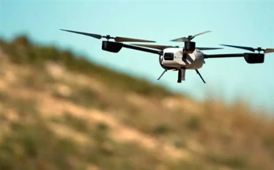 Le brouilleur de signal du drone interfère avec le principe de fonctionnement...